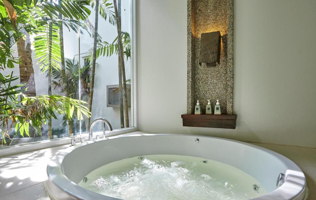 베란다 풀 빌라스 앤 스위트 후아힌 차암 (Veranda Pool Villas & Suite Hua Hin Cha-am)