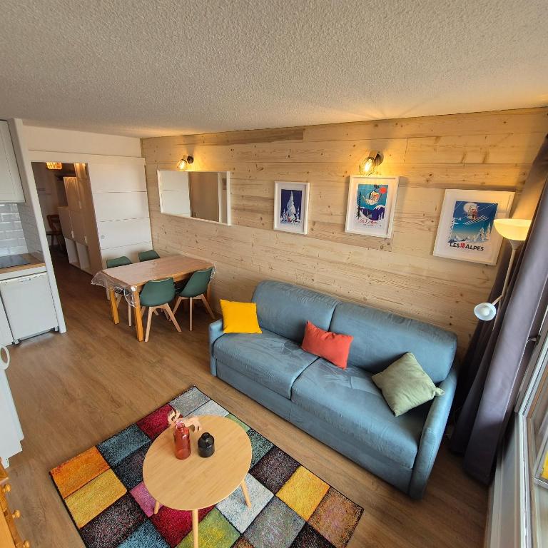 APPARTEMENT RESIDENCE PLEIN SUD , CENTRE STATION , PIED DES PISTES , PARKING ,WIFI , 30 m2 , 4p - 1