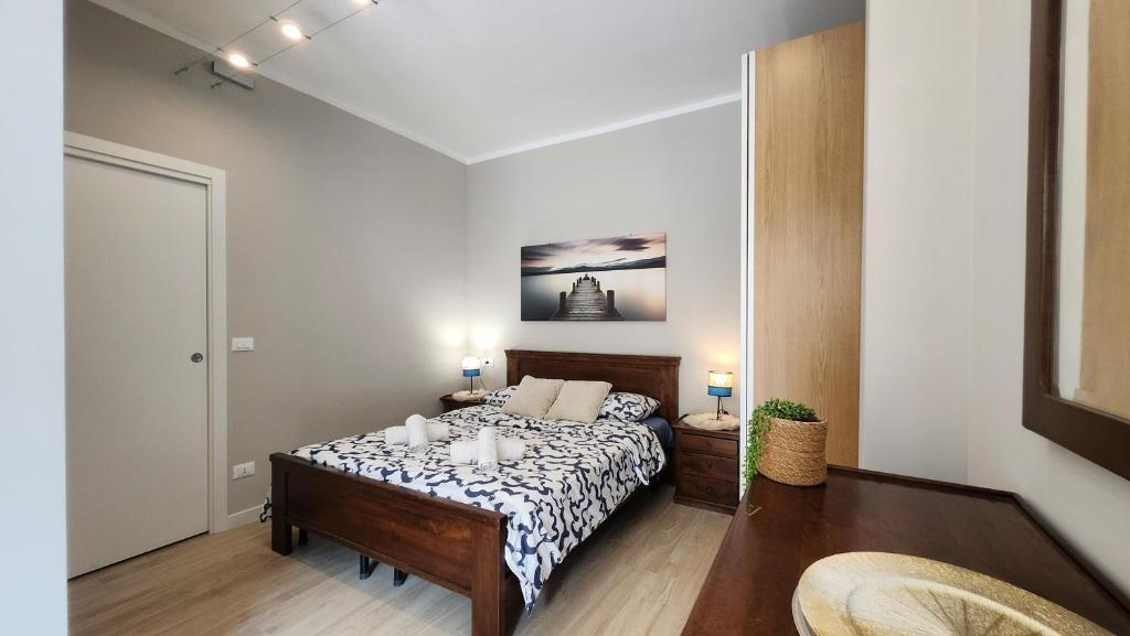 200m from the sea, New flat with AC and WiFi - 3