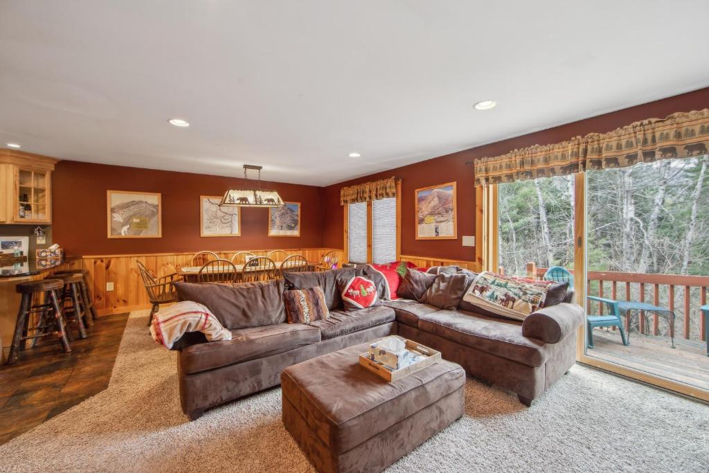 Showcase - 18N, North Creek