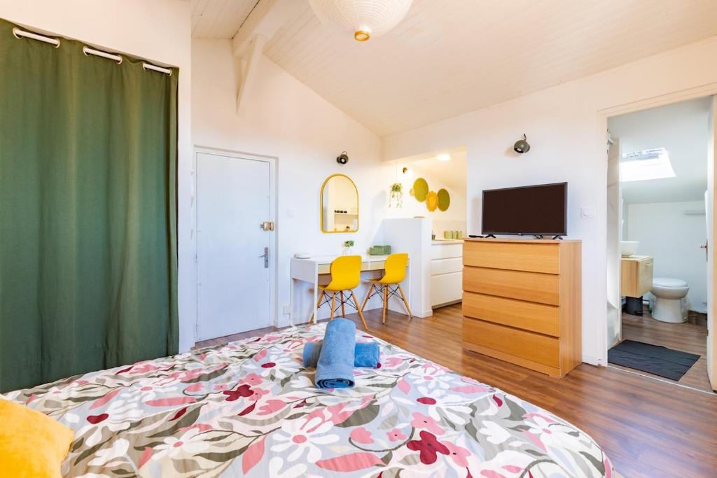 Les Toits de Roquelaine - Bright & cozy studio - 2