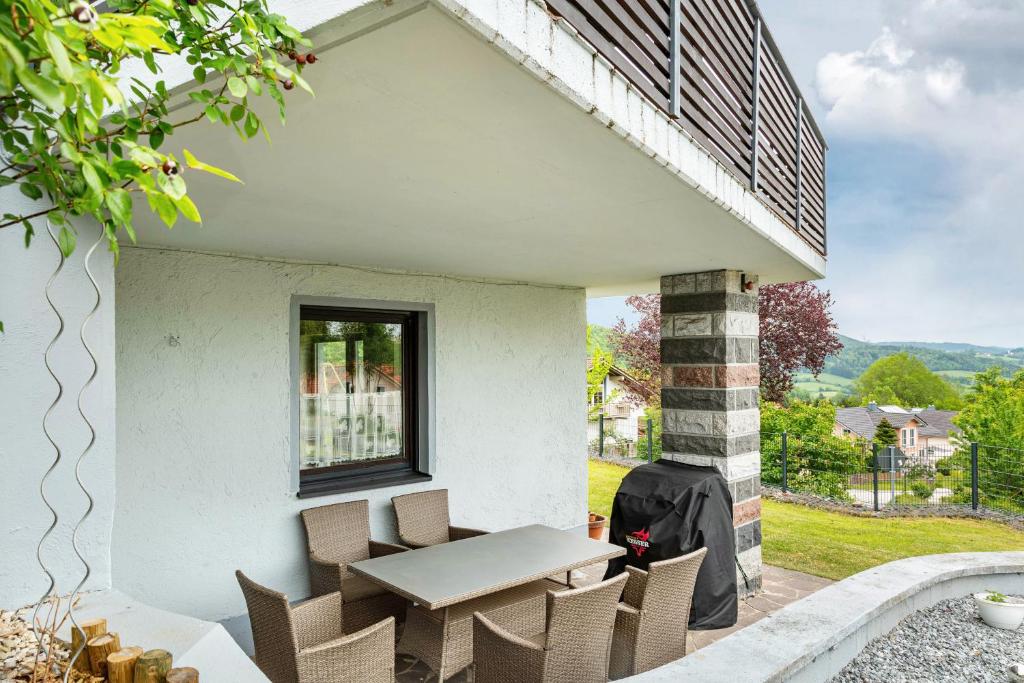 Haus Erichsen의 발코니와 야외용 가구