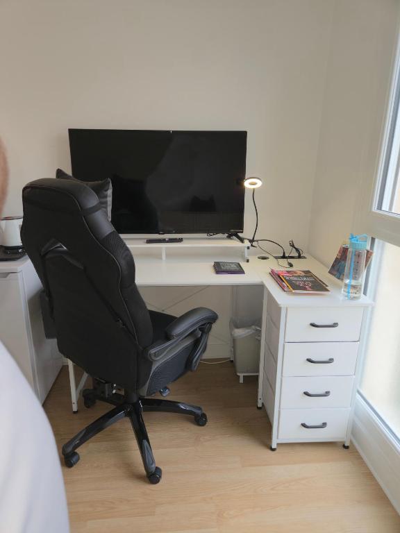 Chambres près des 24H avec 1 lit et 1 lit d'appoint -60kg - 3