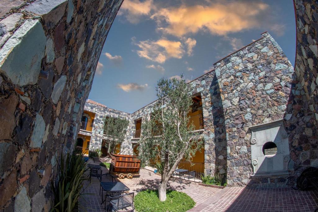 Tierra Adentro Hotel, Fashion Grill & Spa - 2