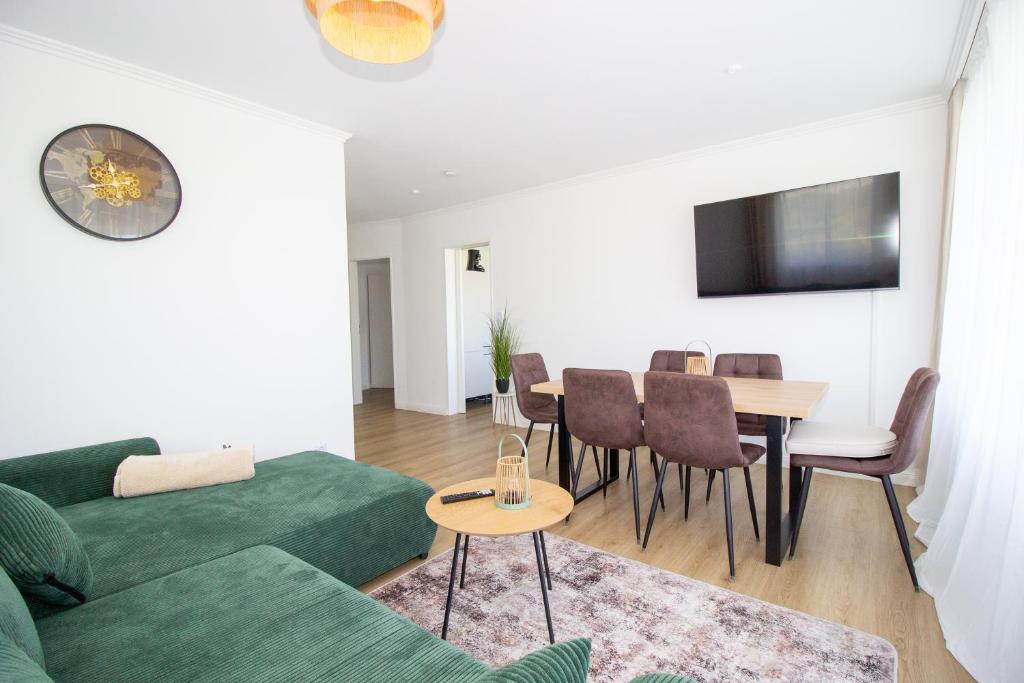 Lord Nelson 101, Döse