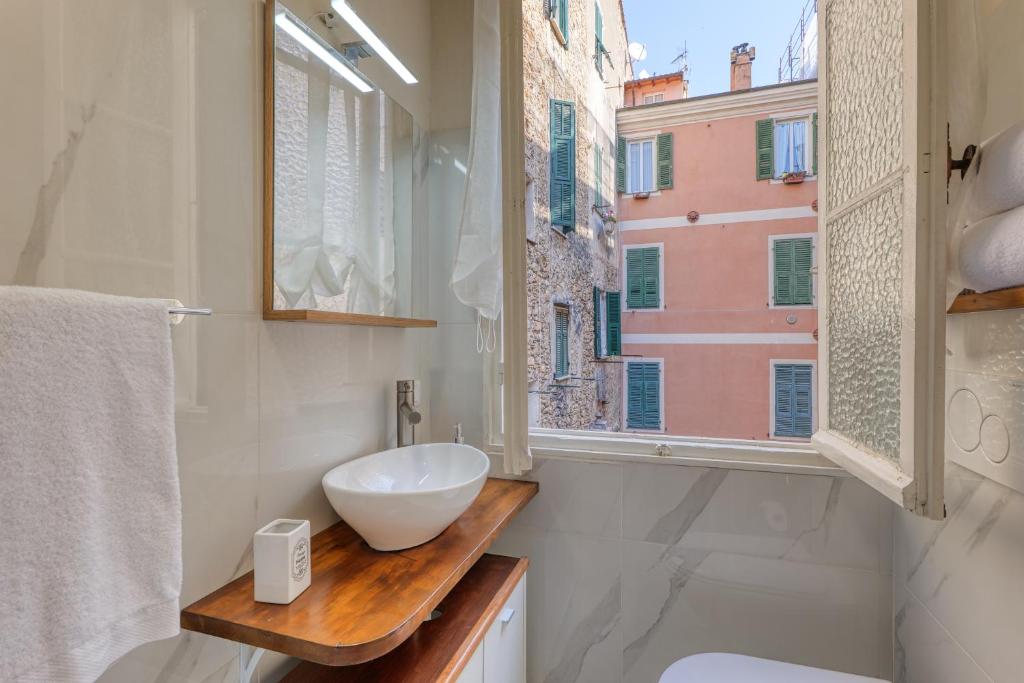 Casa Dritta - Boutique Apartment in Bordighera Alta - 3