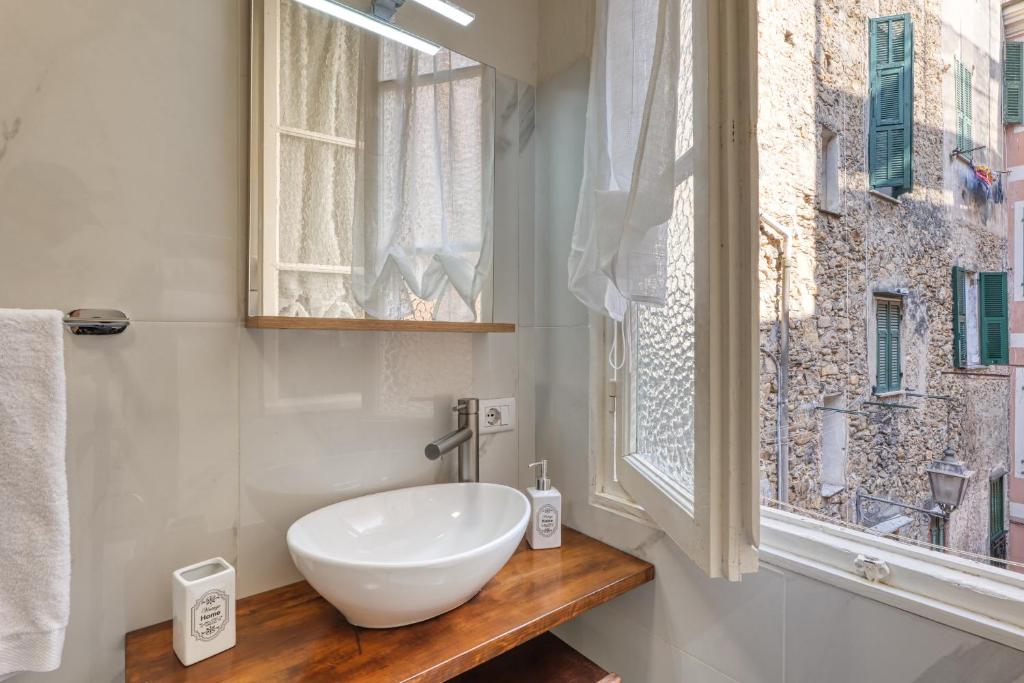 Casa Dritta - Boutique Apartment in Bordighera Alta - 4