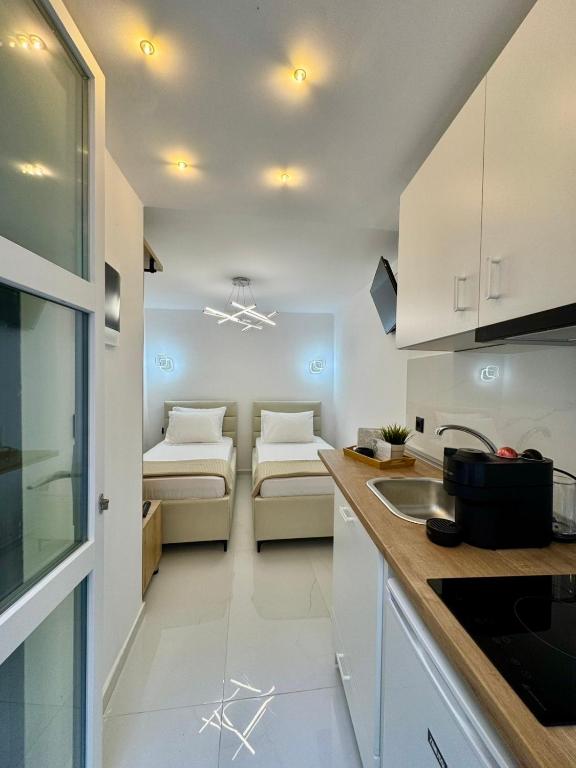 Armonia Studio, Pefkochori