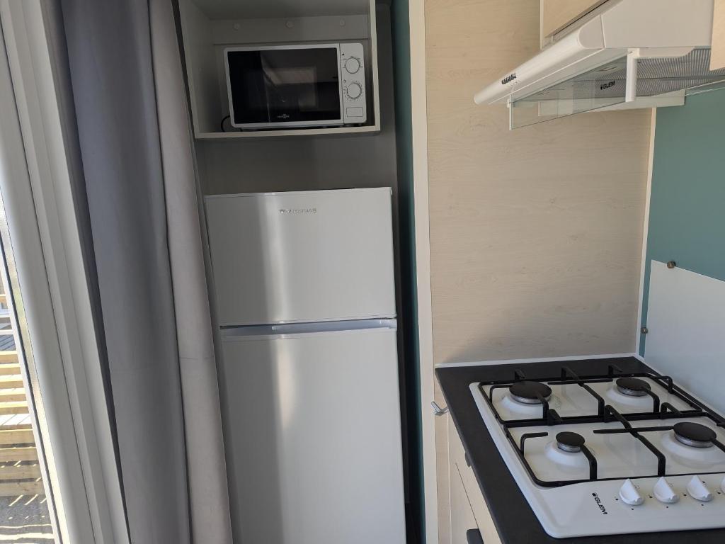Mobil Home climatisé à 3 minutes de la Mer - 3