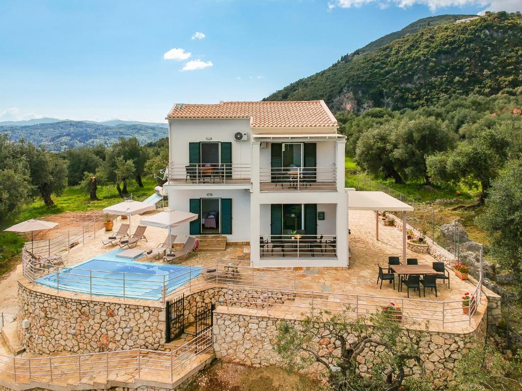 elli epavlis private pool starlink wifi near barbati, Spartýlas