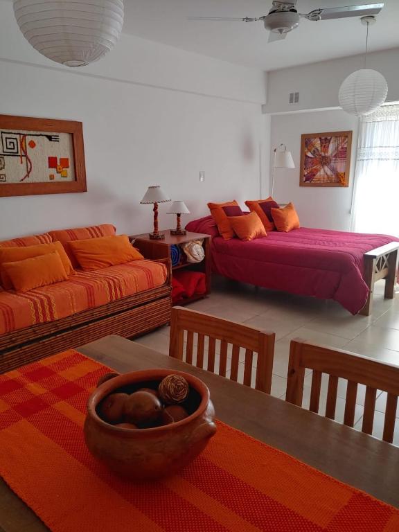 Ines Casamar Excelente departamento a 50 mts del mar y a 15 cuadras del centro MONOAMBIENTE - 3