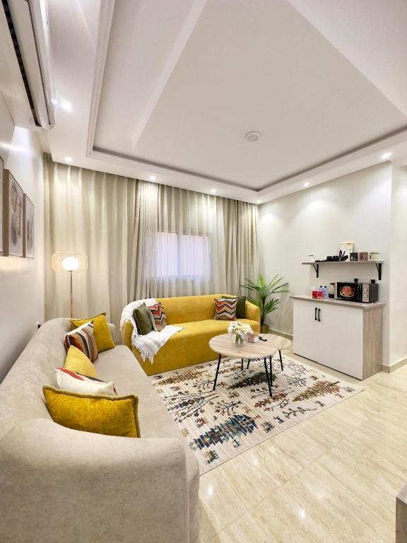 Sunshine Suite in AlMalqa district, Rijád