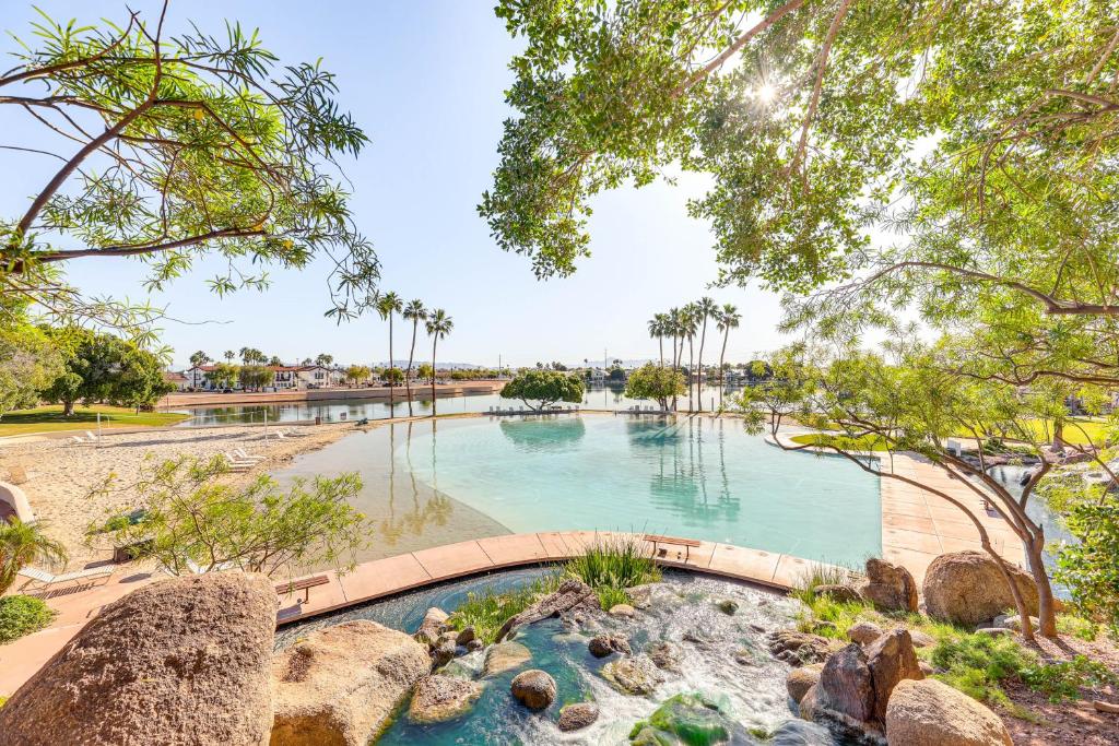 Val Vista Lakes Group Getaway Lake and Pool Access!, Gilbert