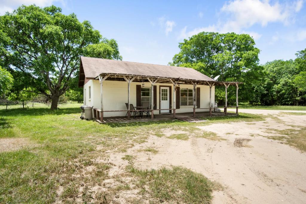 Muller's Ark Guest Ranch - River House, Bandera