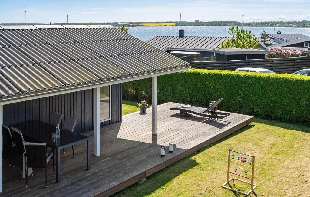Awesome Home In Juelsminde, Sønderby