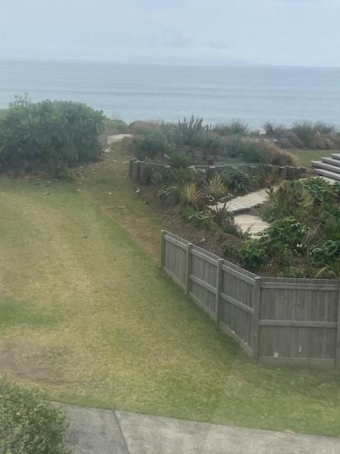 Laze on Loop - Waihi Beach Holiday Home, Waihi Beach