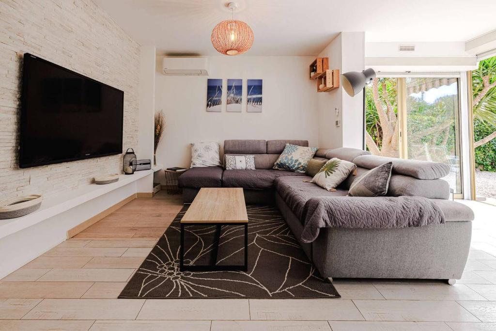 Marina Rey - Apt pour 4 à 400m des plages Côte d'Azur - 3