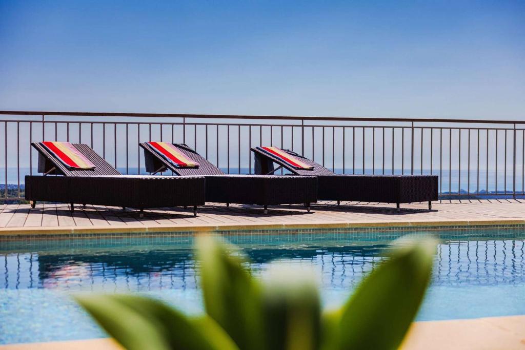 Le Mas d'Azur - Villa d'exception avec vue panoramique sur la Baie des Anges - 2