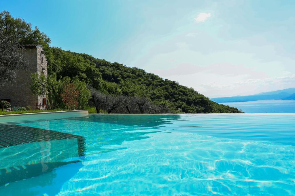 Podere Sabaina, Private Villa mit beheiztem Pool, Seeblick und 3 Wohneinheiten zur Alleinnutzung - 2
