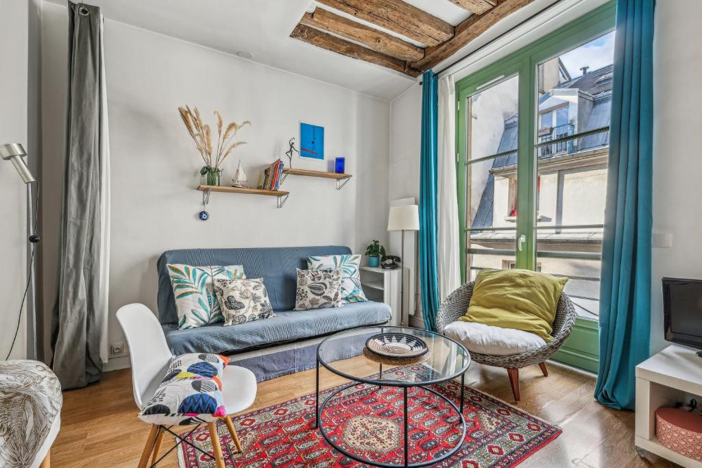 Joli studio grand et calme, Marais - 1