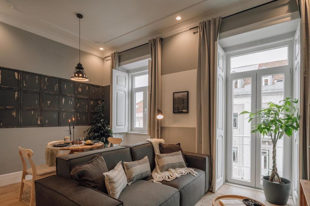 Port - 2 bedrooms in Campo de Ourique, Lisbon