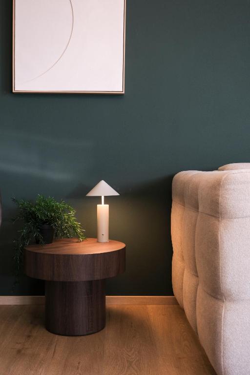 Prestige Main Apartment - Just 30 Seconds Walk to Bernina Express, Tirano