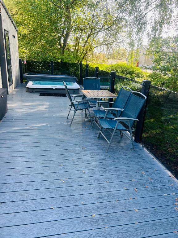 Freddy Mercury 52 The Meadows, Tattershall