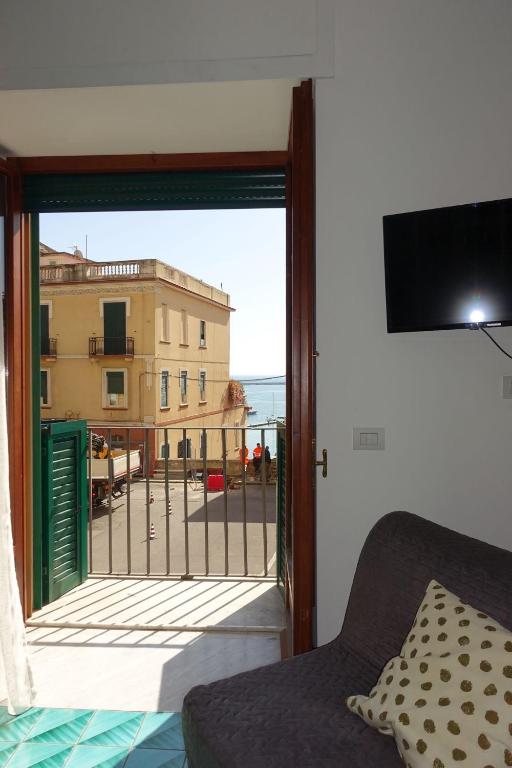 Ninina Boutique Suites - 4
