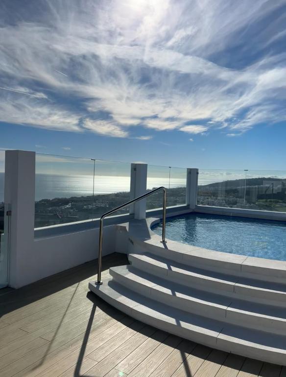 Duquesa Retreat- Serenity in the Heart of Manilva, Castillo de Sabinillas