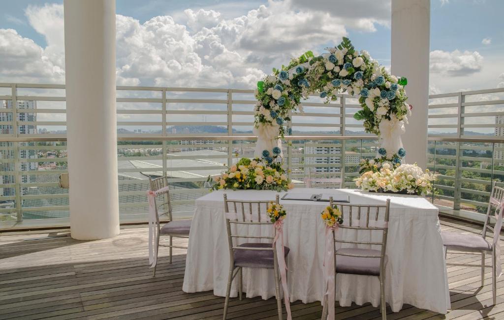 Balcony/terrace, Park Avenue Rochester Hotel in Singapore