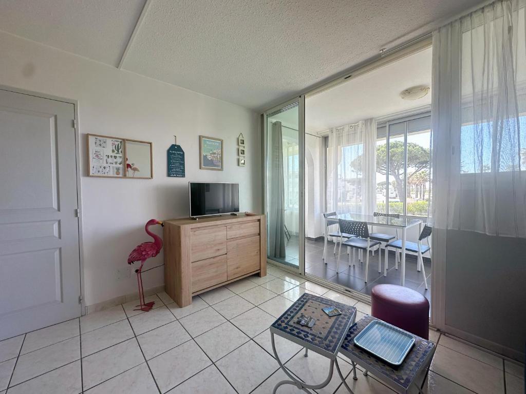 T2 Cocon lumineux en Bord de mer avec Piscine, Tennis et Parking - 3