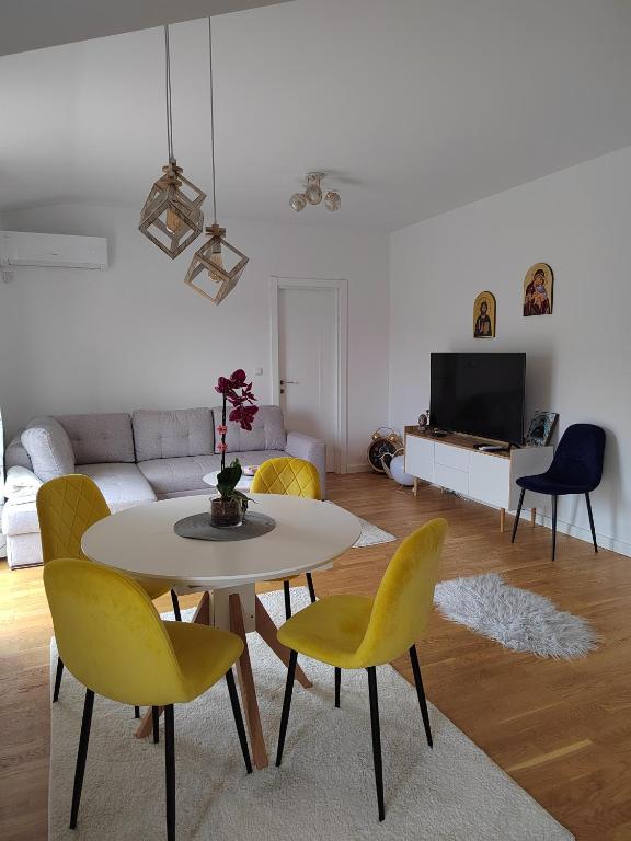 Lux Apartman Banjica - 3