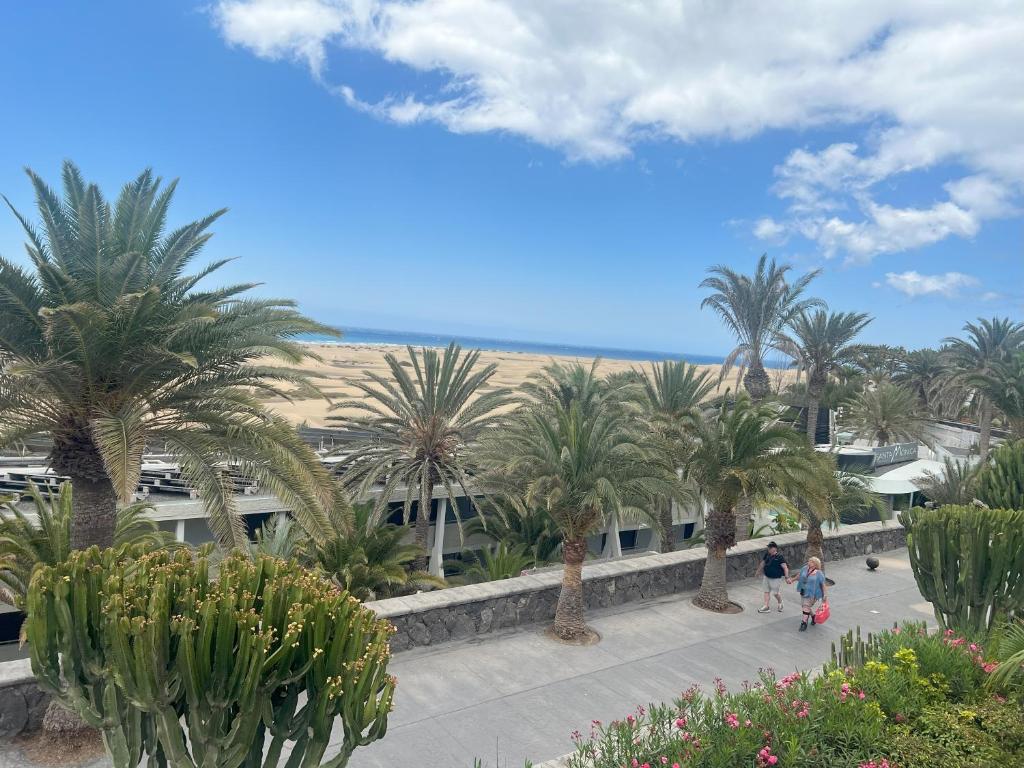 Apartment Hotel TABOGA — Beach in Playa del Ingles, Canary Islands