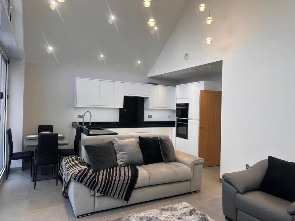 Apple Tree House, Stifford