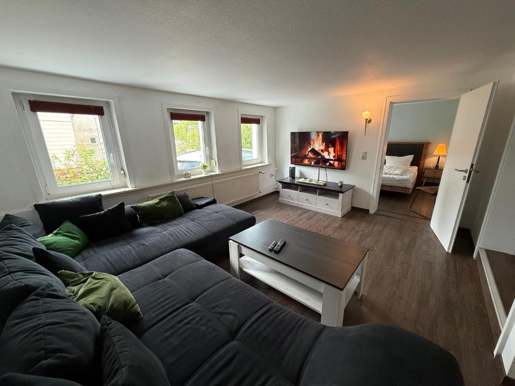 PrimeLoft Hirsch - gemütlich & geräumig - bis 4 Pers - eigener Eingang & Parkplatz - 84qm im EG, Braunlage