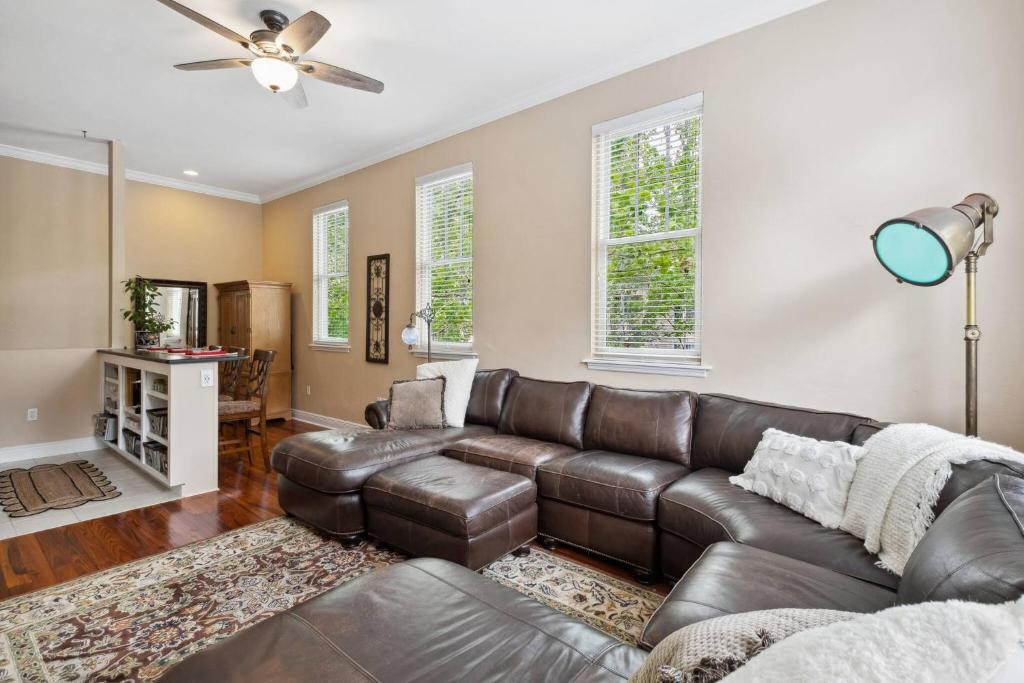 Haile Yeah! 1BR 1BA Guest Suite in Haile Village, West Hills