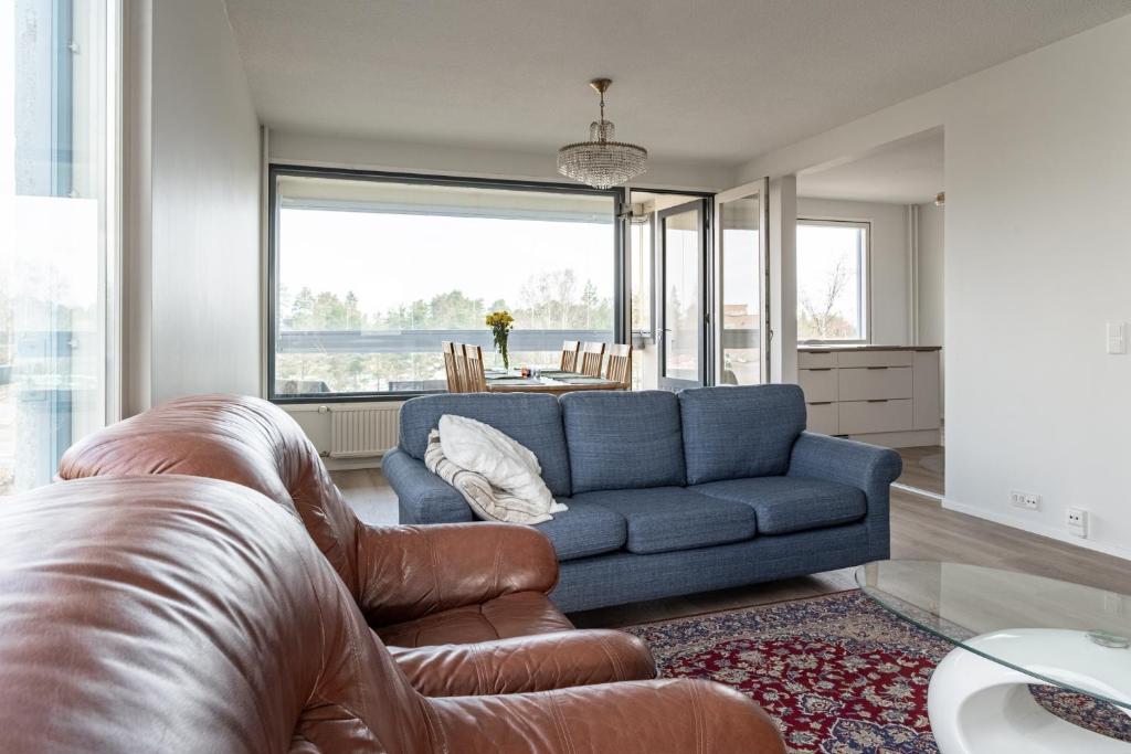 Big Apartment, 4 Bedrooms, Sauna, free parking - EV Charging, Tampere