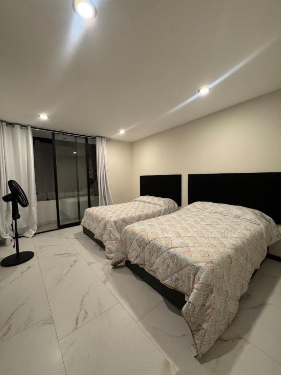 Large house in an exclusive area - 3