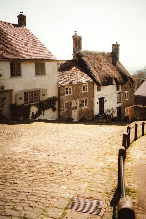 Button Cottage on Gold Hill - Hovis Hill, Shaftesbury