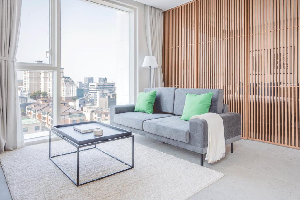 Blueground ID21 Nonhyeon City view AC SEL-21, Seoul