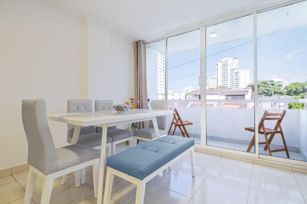 Hermoso apartamento en manga piso 3 - 3