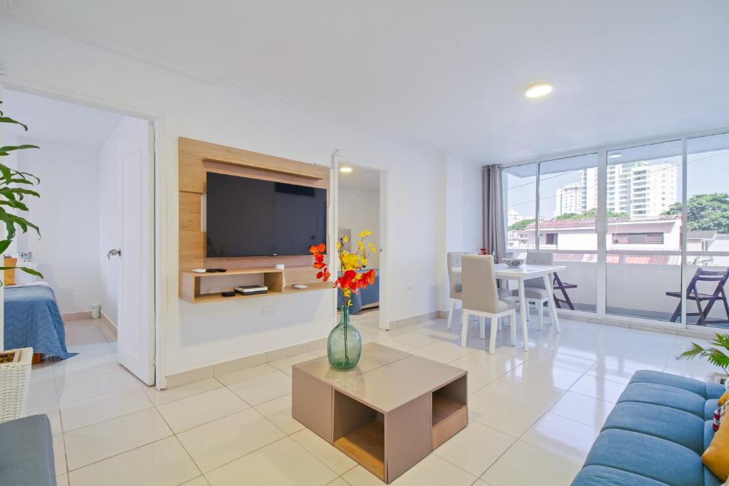 Hermoso apartamento en manga piso 3 - 2