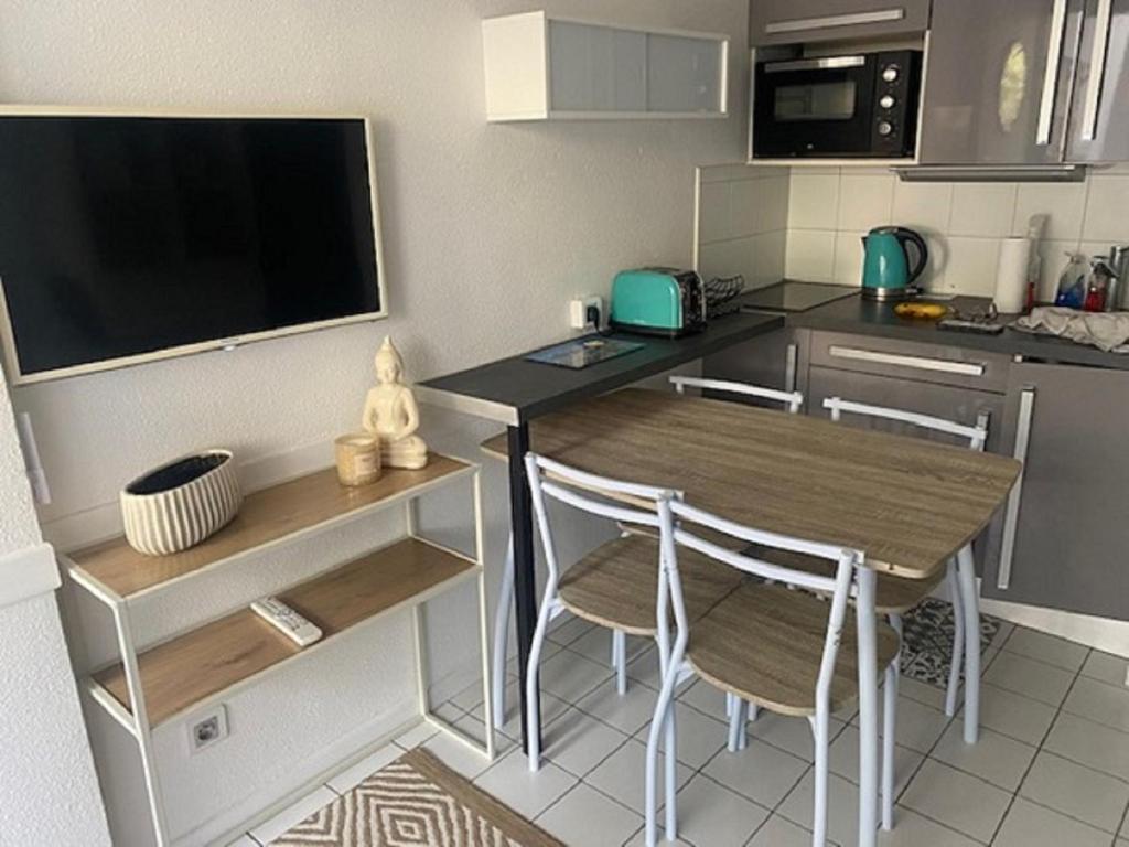 PORT ATHENA 76 CLIMATISATION WIFI et parking collectif - 4