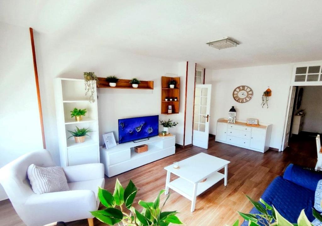 Escapada Deluxe con Wifi 2 Hab 2 Baños con Cocina & SmartTV cerca de Todo - 1