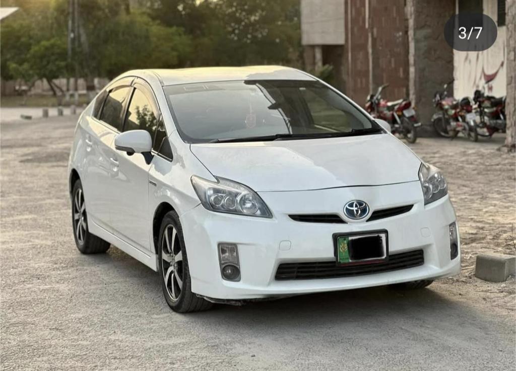 White car - TOYOTA PRIUS MODEL 2010, Kigali