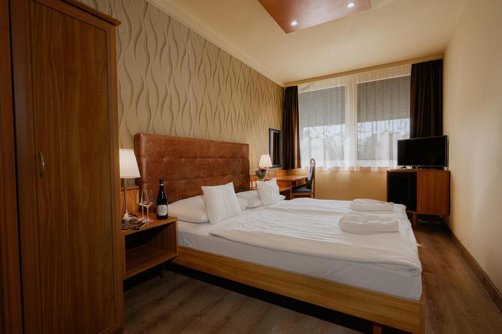 ห้องมาตรฐานเตียงใหญ่