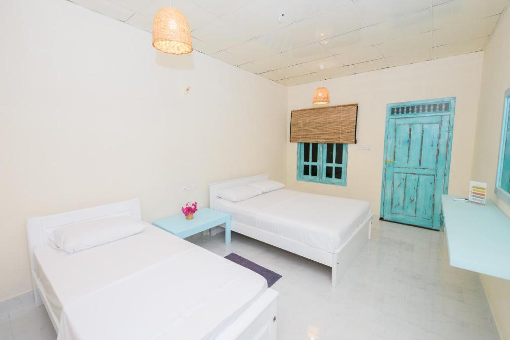 Capital Trincomalee, Trincomalee