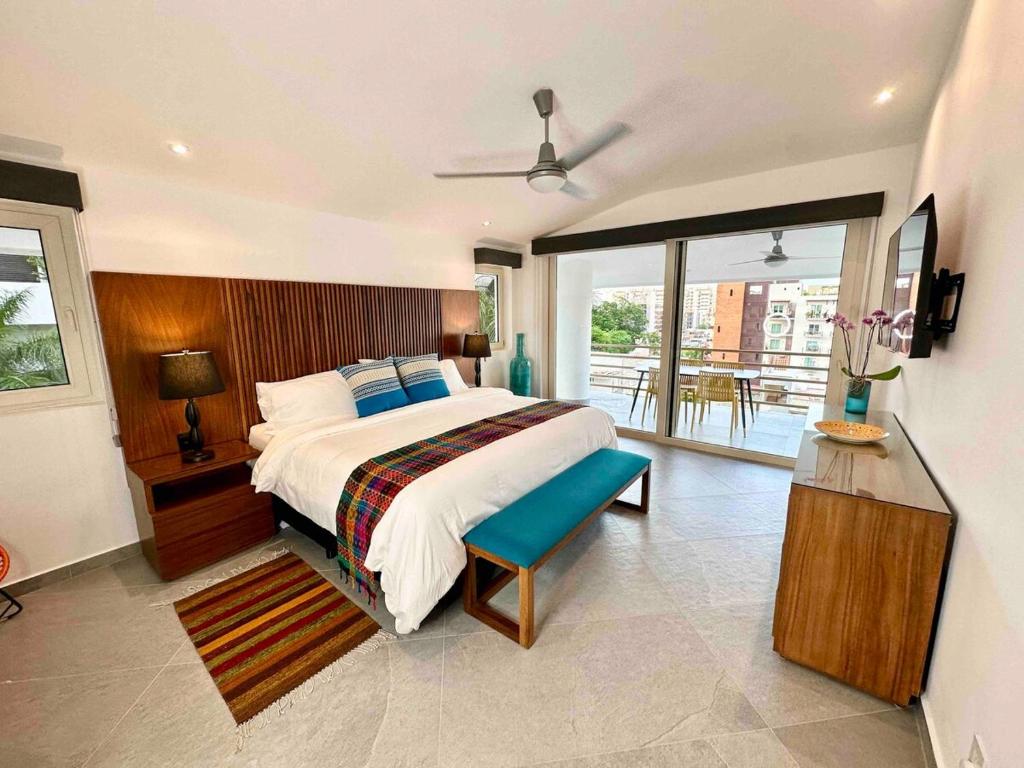 Casa Oro - Huge Penthouse & Terrace - Romantic Zone - 3 Bedrooms - 3 Bath - 1