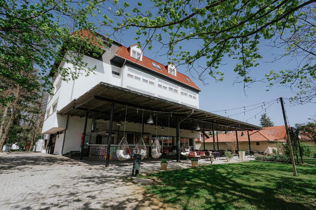 บริการและสิ่งอำนวยความสะดวก