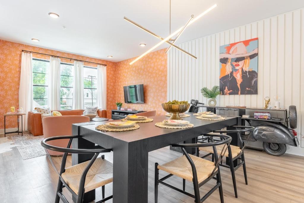 Golden Hour by Stay Local Nashville, Nashville